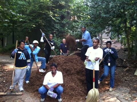 Staff Mulching Staff Mulching