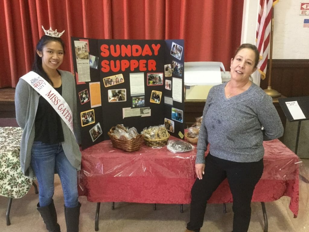 Cianna Winkler with Sunday Supper co-founder Eileen Kuhn.