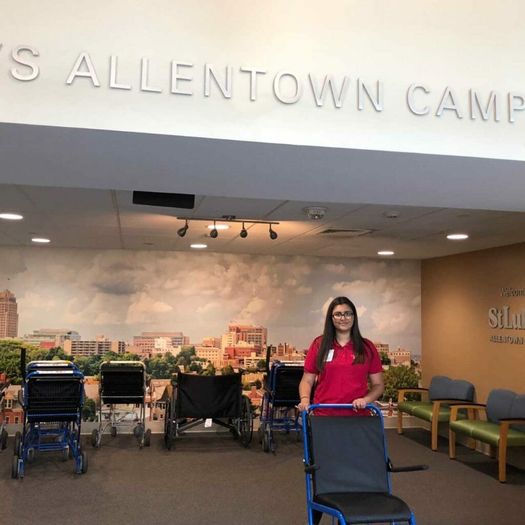 Tanya Mehta ready to start a day of volunteering at St. Luke's Hospital./Courtesy Tanya Mehta