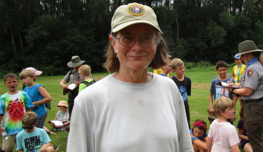 Elizabeth Heeren volunteers with numerous nature-focused programs to help both children and adults connect with the natural world around them.