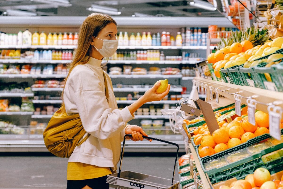 Volunteers Grocery Shop for Homebound Seniors