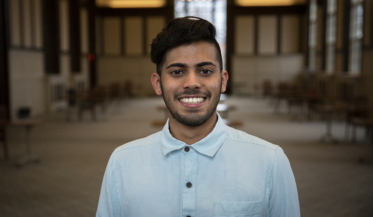 Mukund Desibhatla Daily Point of Light Award Honoree